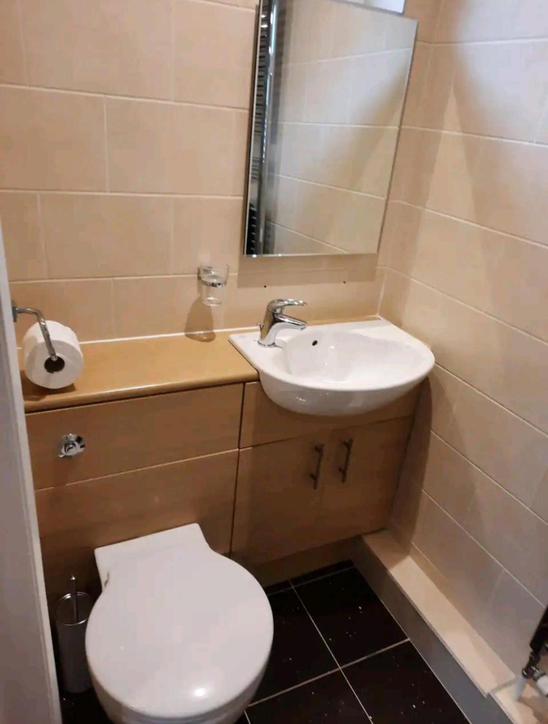 Double Room With Ensuite Close To Silverstone Уитлбери Экстерьер фото